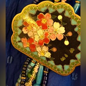 Antique Japanese cloisonne pendant necklace. 
Circa 1910 Meiji Period.